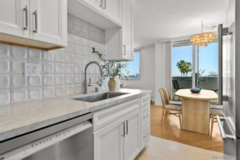 Photo of 1907 Robinson Ave AVE #304, San Diego, CA 92104 (MLS # 260014510SD)