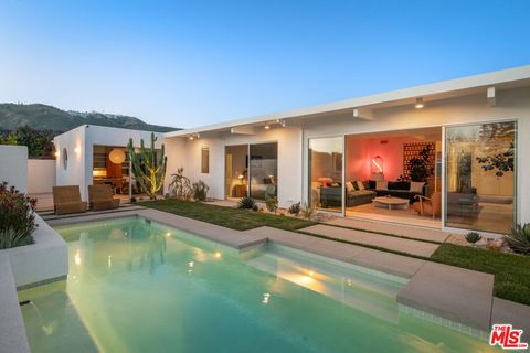 Photo of 1227 Tellem Drive, Pacific Palisades, CA 90272 (MLS # 25614397)