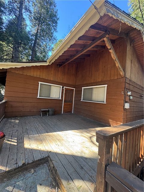 Photo of 24738 Nestal Court, Crestline, CA 92325 (MLS # IG26028703)