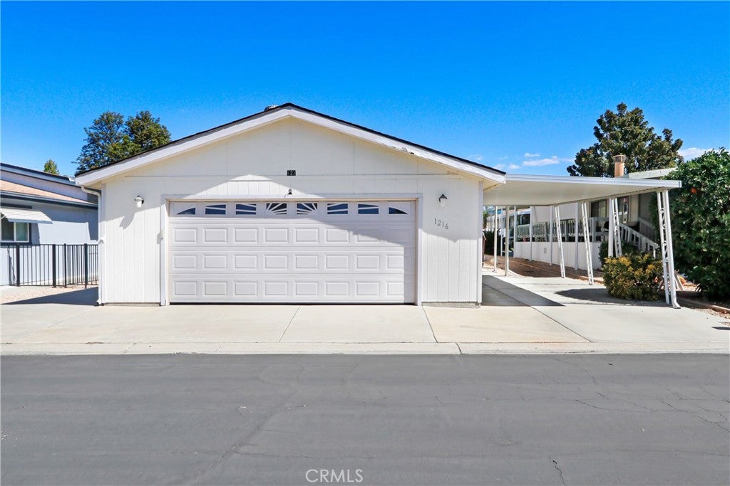 1216 Lodgepole Drive