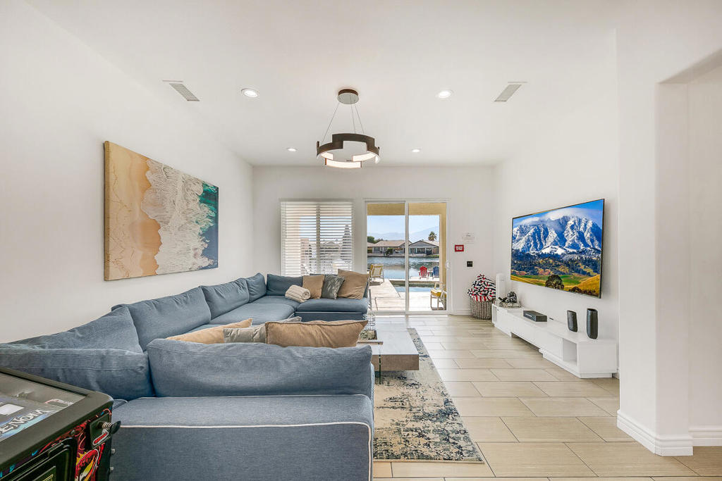 Terra Lago - Residential