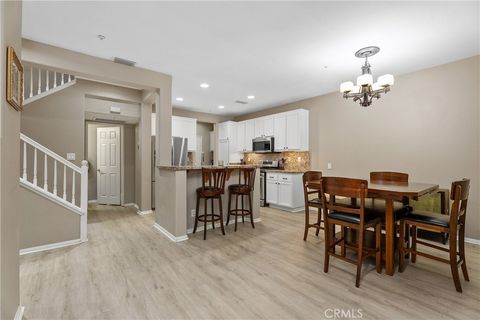 25 Garrison Loop Ladera Ranch CA 92694