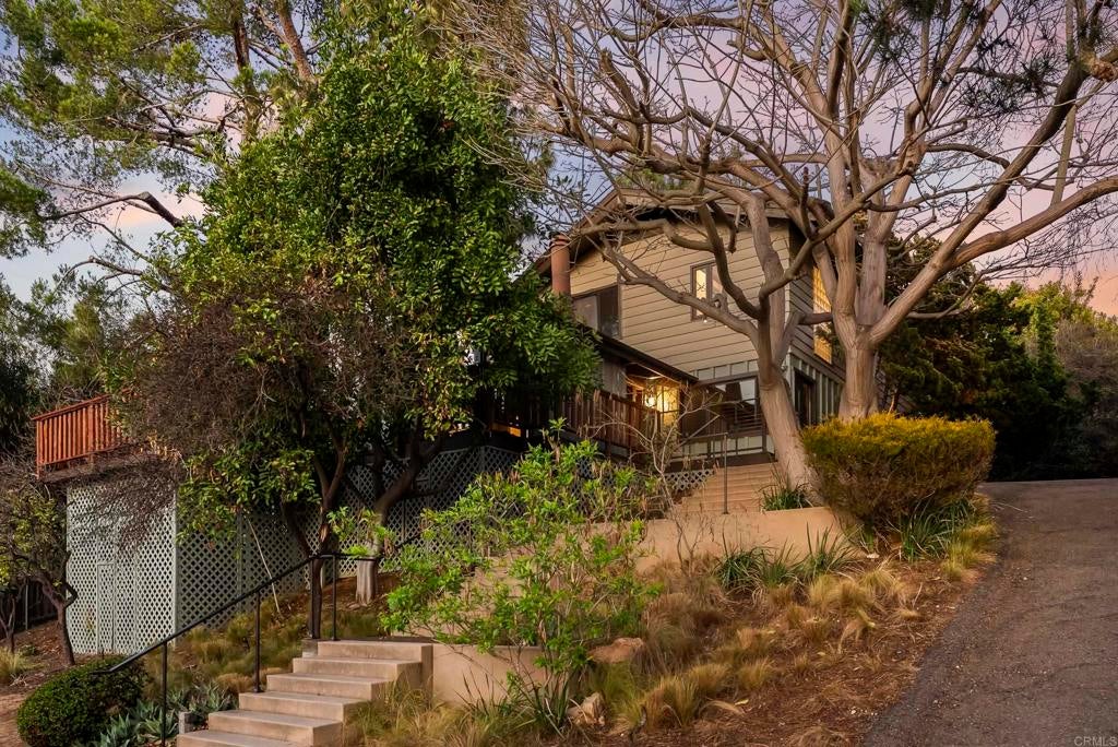 4525 Lyons Drive