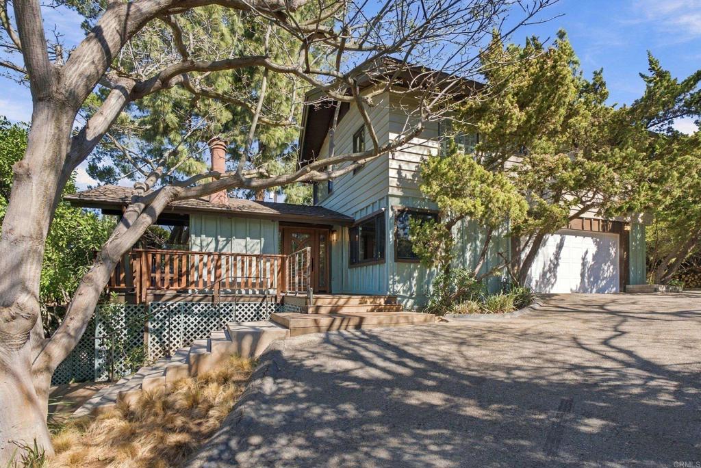 4525 Lyons Drive