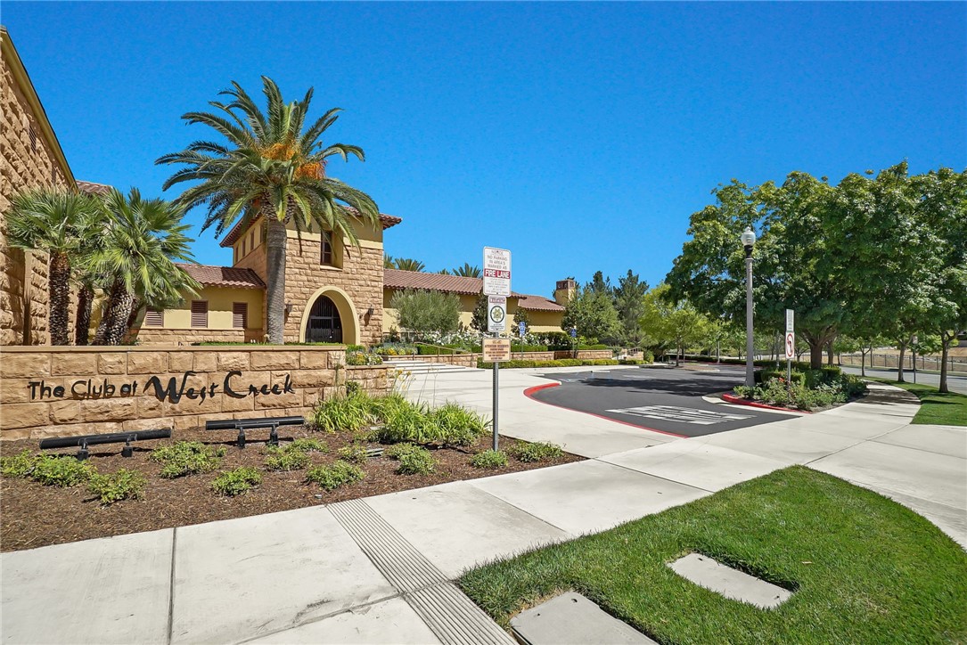 Aria (ARIA) - Residential Lease