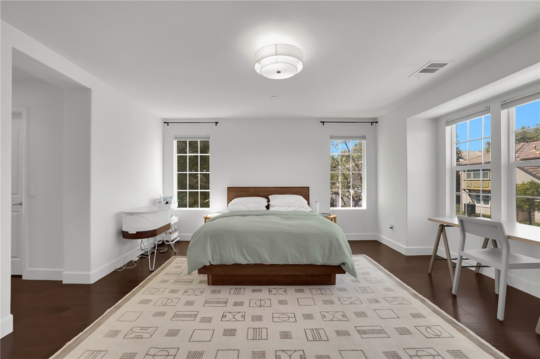 Aria (ARIA) - Residential Lease