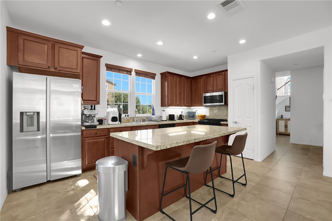 Aria (ARIA) - Residential Lease