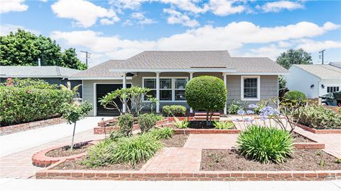 5449 E Fairbrook Street Long Beach CA 90815