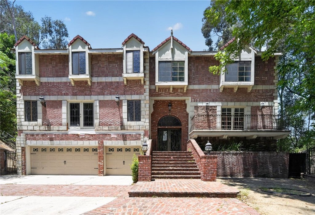 3243 Iredell