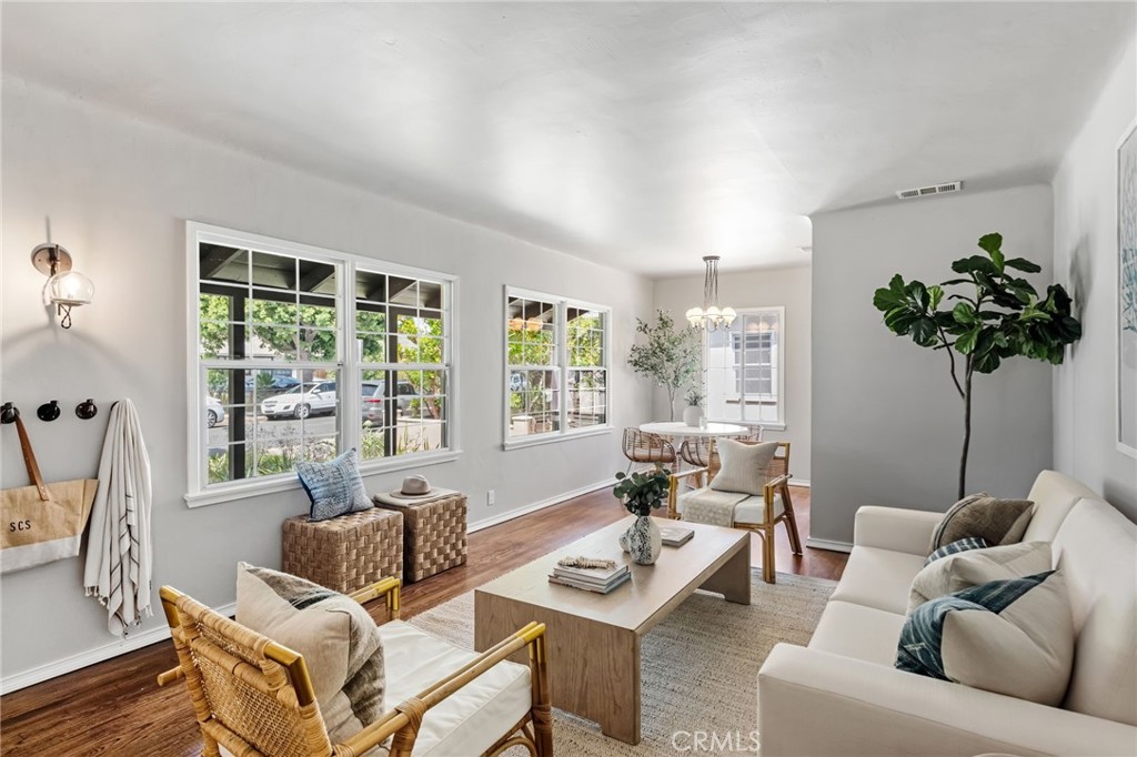 Properties 1 4146 Michael Avenue