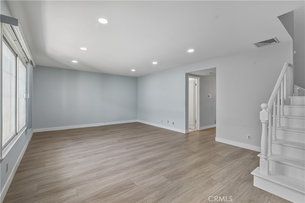 3500 W Manchester 450