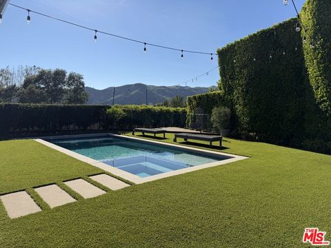 Photo of 13710 Bayliss Road, Los Angeles, CA 90049 (MLS # 26702355)