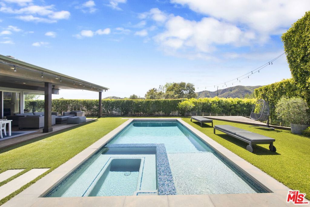 Photo of 13710 Bayliss Road, Los Angeles, CA 90049 (MLS # 26702355)