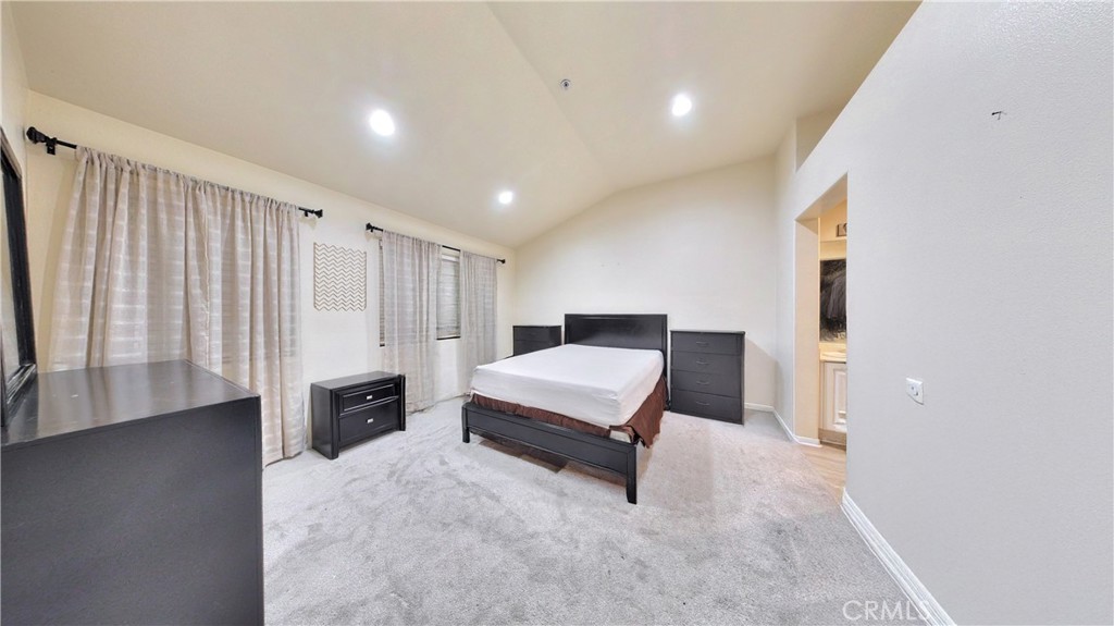 332 W Summerfield