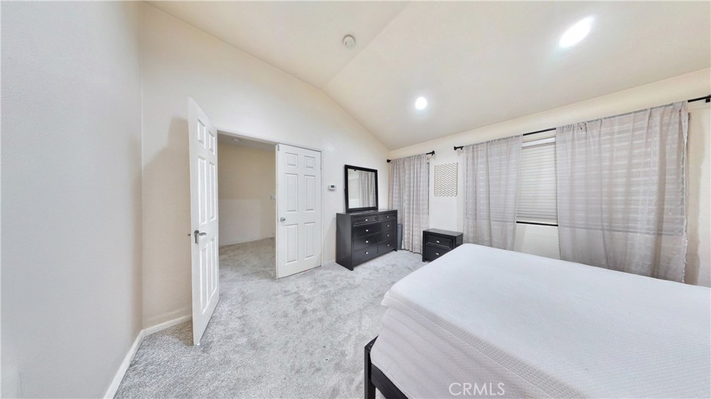 332 W Summerfield