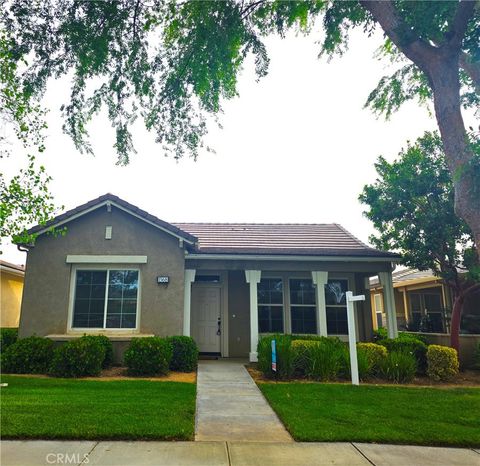 1568 Four Seasons Beaumont CA 92223