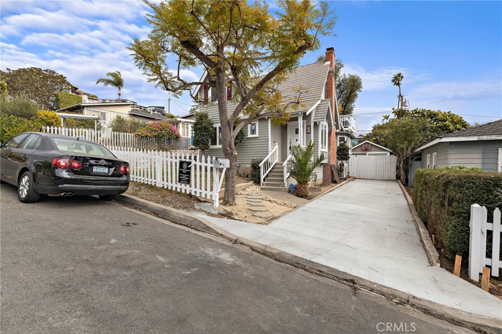 251 Viejo Street