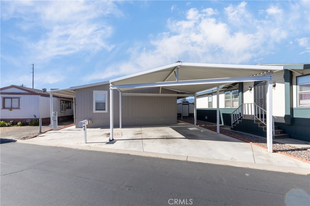 Welcome to Timber Canyon Park. This is a 3 bedroom 2 bath Manufactured home. At 135 N Pepper Ave SPC 9, Rialto. This home comes with washer and dry. Open living area. Has 3 parking spaces in which 2 are covered. Water filter system. Park has pool and club house. Close to shopping and freeway.