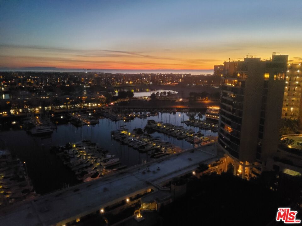 4314 Marina City PH17