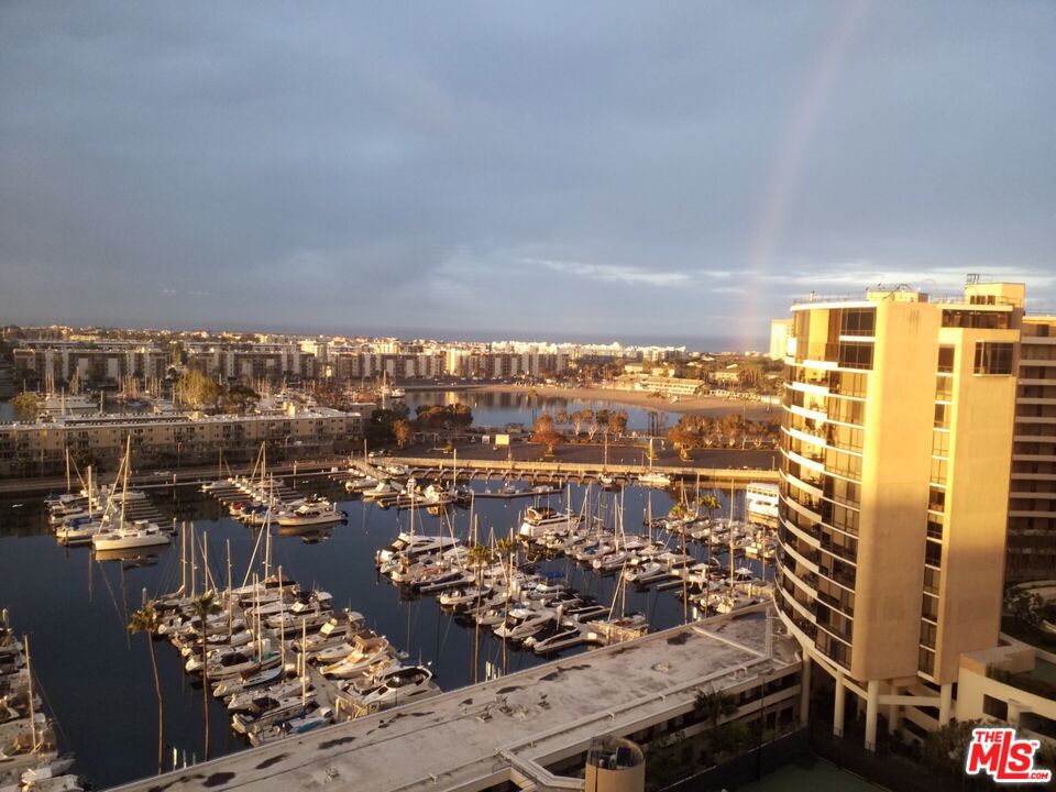 4314 Marina City PH17