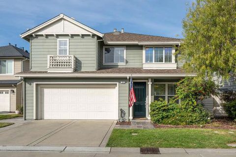 Photo of 105 Tanager Lane, Redwood City, CA 94065 (MLS # ML82035260)