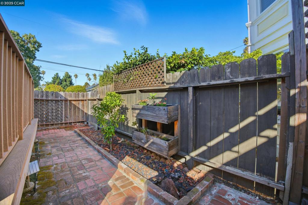 GOLD COAST - Residential