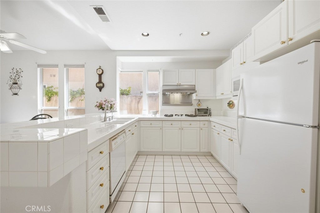 107 Arista, San Clemente CA 92673 - Photo 13