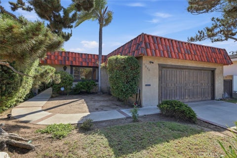 Photo of 1546 19th St ST, Manhattan Beach, CA 90266 (MLS # SB26210954)