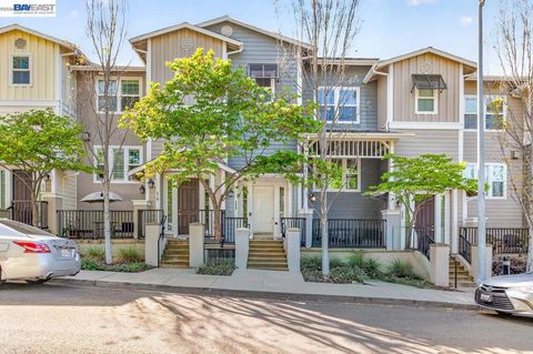 Photo of 223 Birch Creek Dr, Pleasanton, CA 94566 (MLS # 41134734)