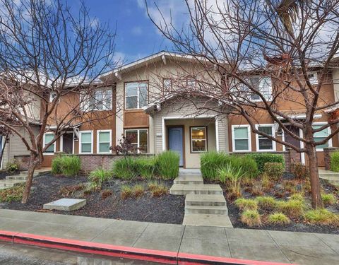 Photo of 2574 Alvin St St, Mountain View, CA 94043 (MLS # 41120405)