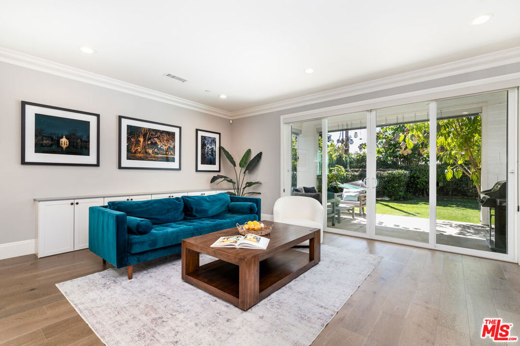 419 S Griffith Park Drive