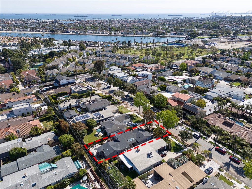 386 Los Altos Avenue