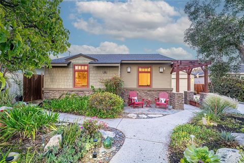 386 Los Altos Avenue Long Beach CA 90814