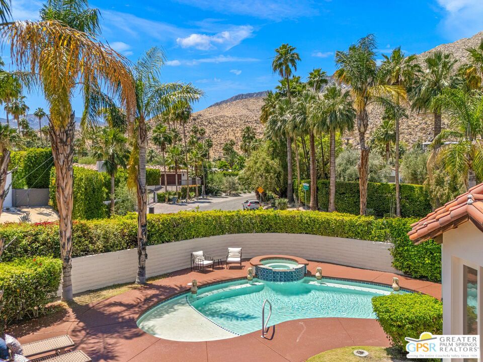 1998 S Mesa Drive