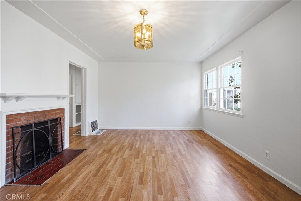 511 E Maple