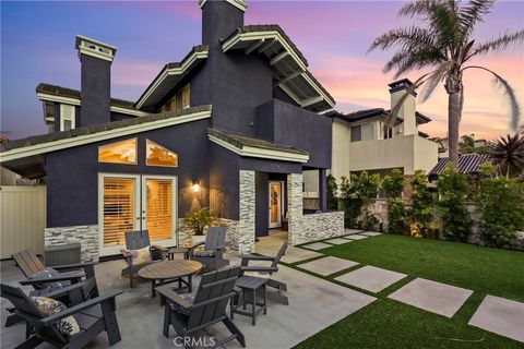 1916 Pine Street Huntington Beach CA 92648