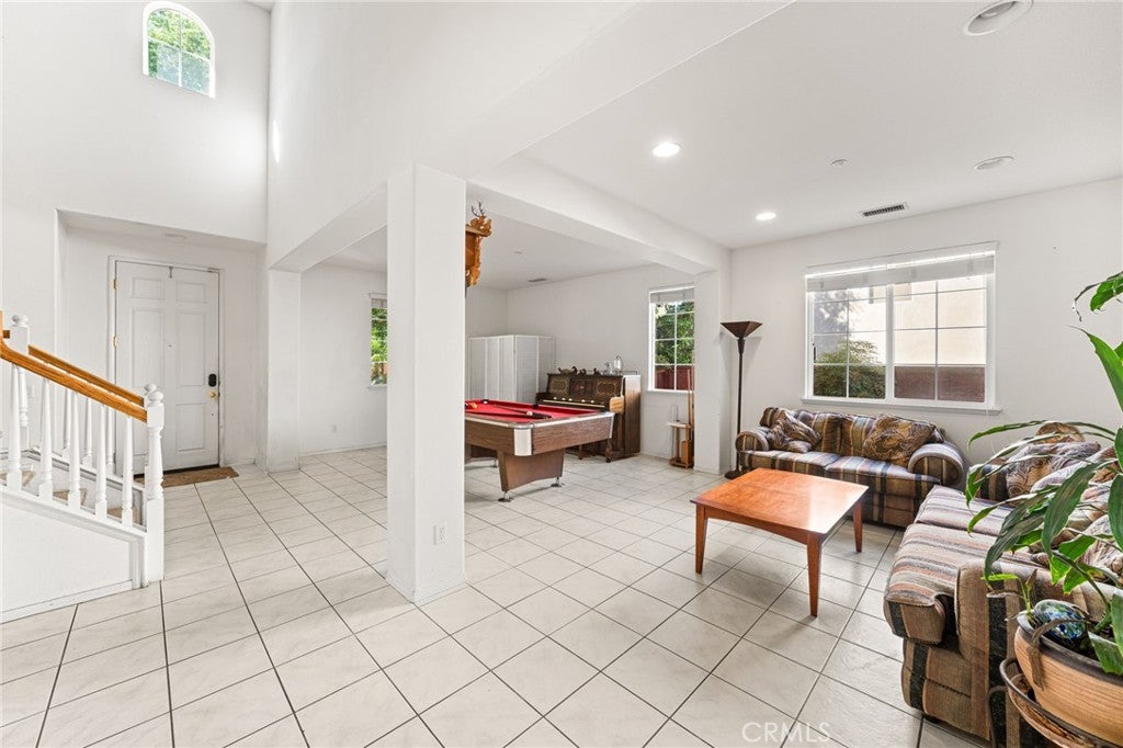 1591 Valley Falls