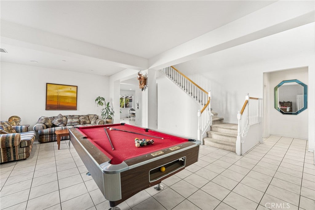 1591 Valley Falls