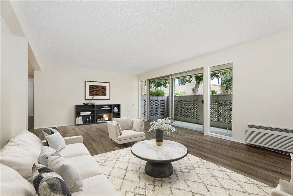 328 Avenida Carmel B