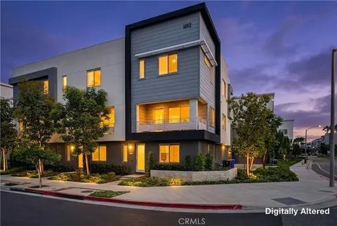 MLS: OC26098487