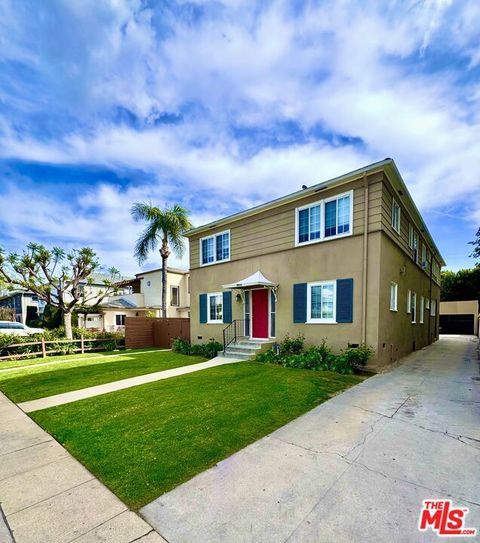 11926 Magnolia Boulevard 1/4 Valley Village CA 91607