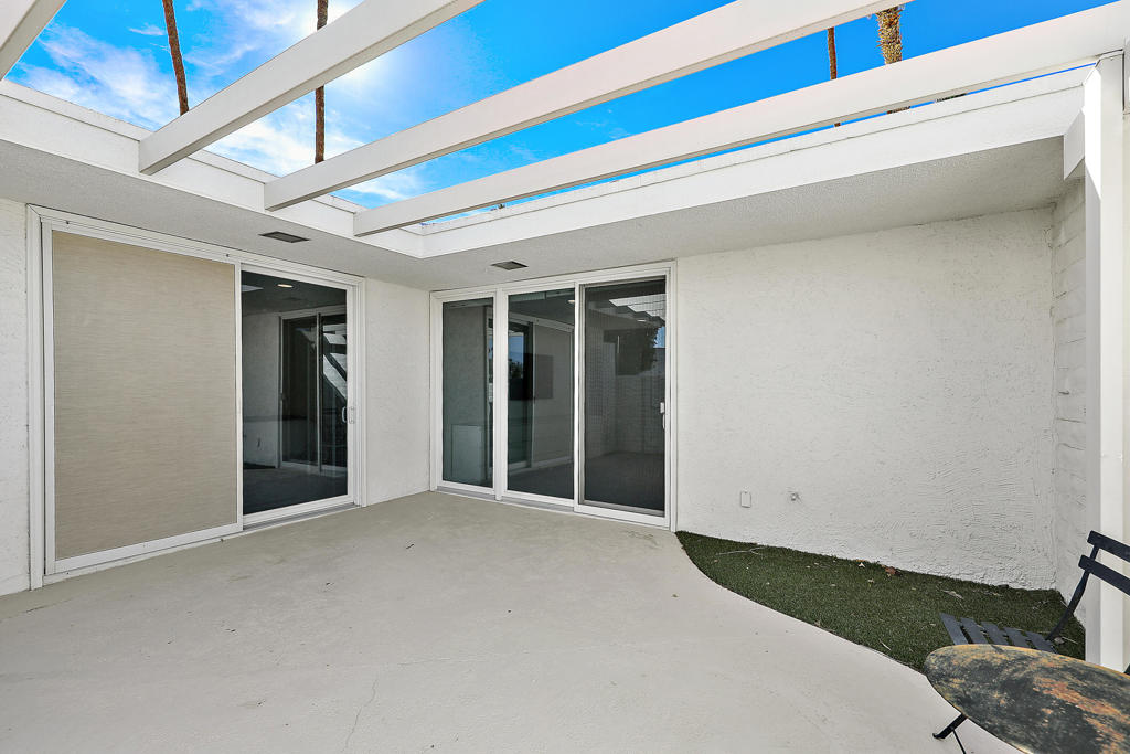 Indian Wells C.C. - Residential Lease
