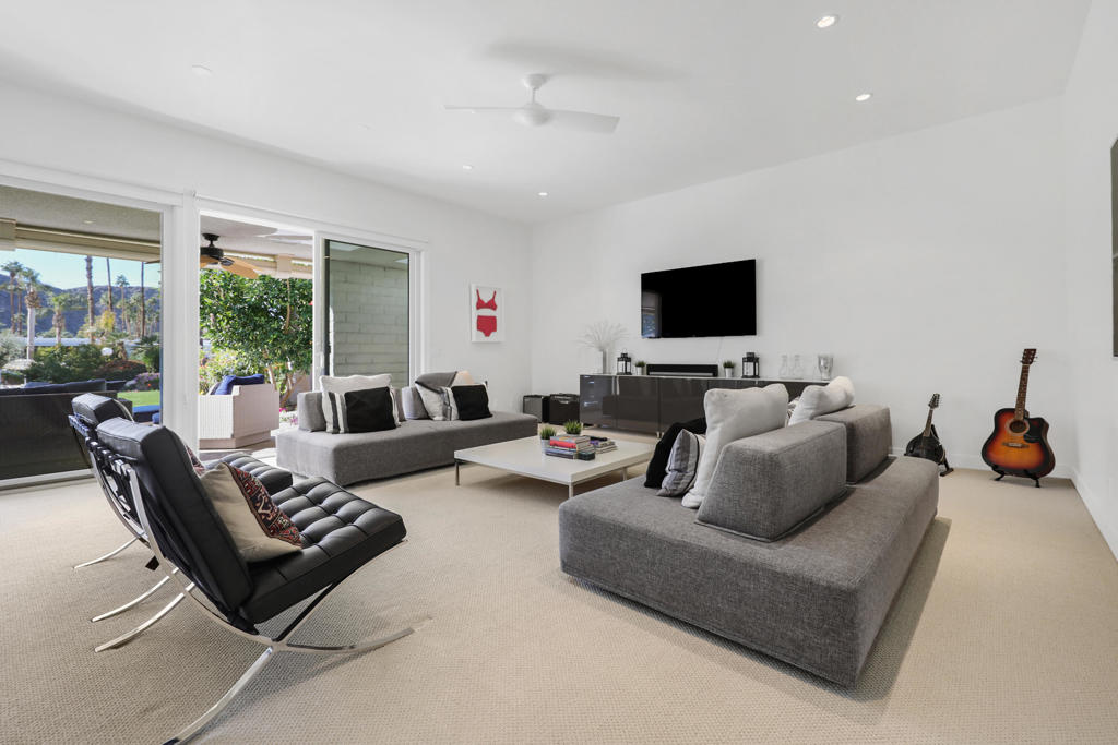 Indian Wells C.C. - Residential Lease