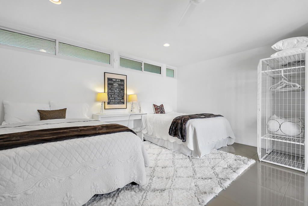 Indian Wells C.C. - Residential Lease