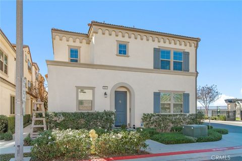 832 Mandarin Upland CA 91786