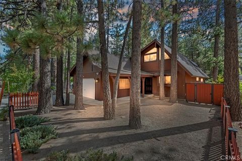 Photo of 447 Crane Drive, Big Bear Lake, CA 92315 (MLS # PW25200113)