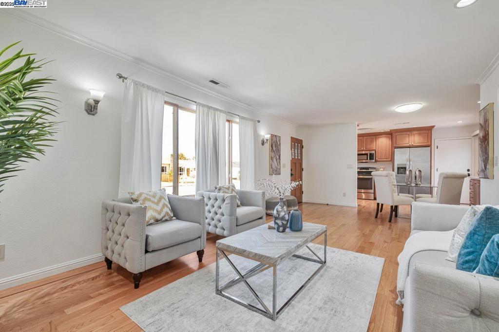 GLENMOOR AREA - Residential