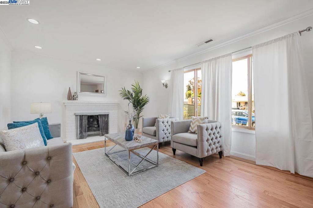 GLENMOOR AREA - Residential