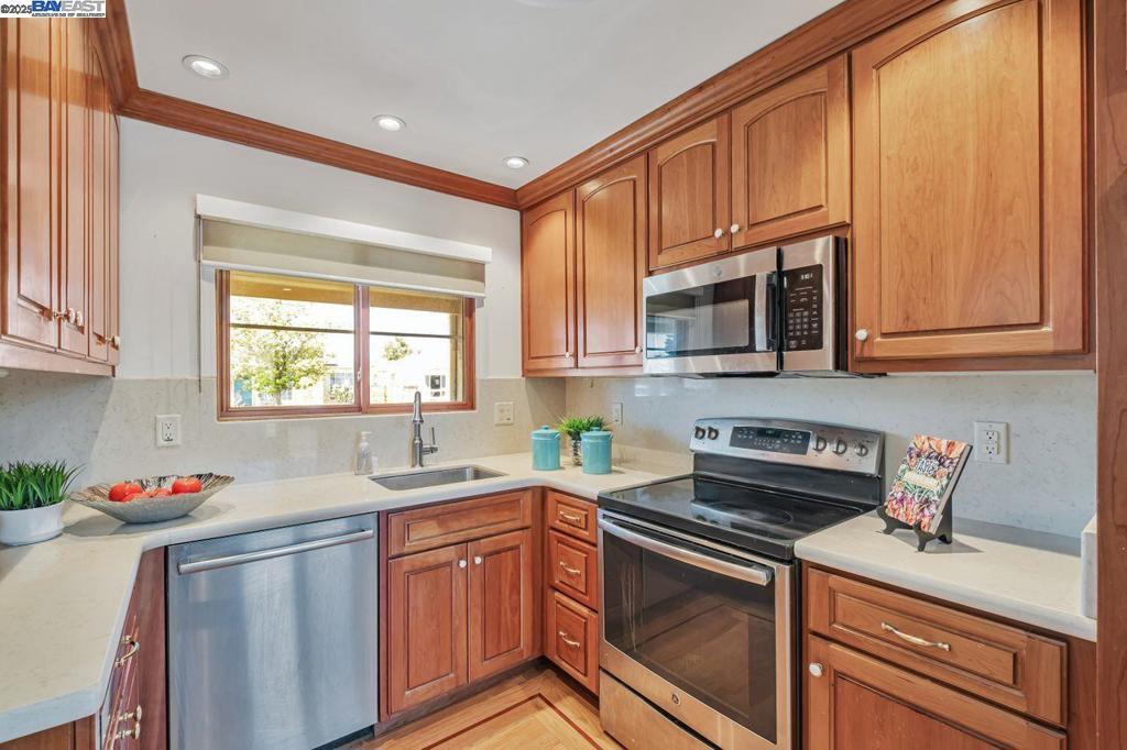 GLENMOOR AREA - Residential