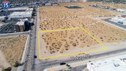 Photo of 0 Cottonwood Avenue, Victorville, CA 92395 (MLS # HD26206606)